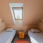 科纳马加旅馆 旅馆 *