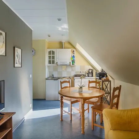 Kuressaare Central Hostel *