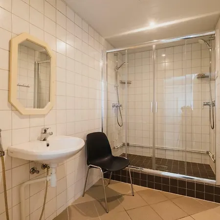 Kuressaare Central Hostel *