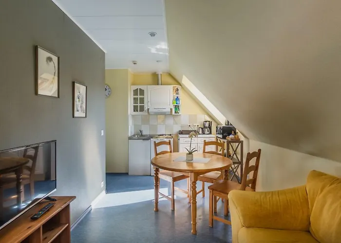 Kuressaare Central Hostel *